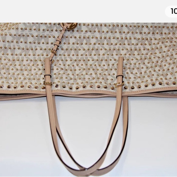 Michael Kors Monogram Signature Vanilla Studded Large Travel Tote - Picture 4 of 8